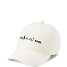 Бейсболка с вышитым логотипом