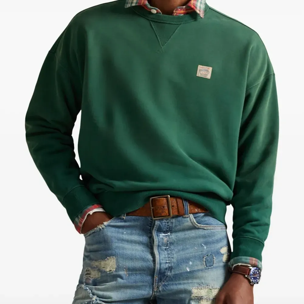 Толстовка с круглым вырезом