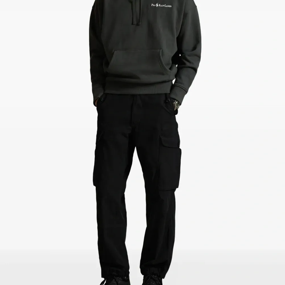 Худи с длинными рукавами Худи с длинными рукавами