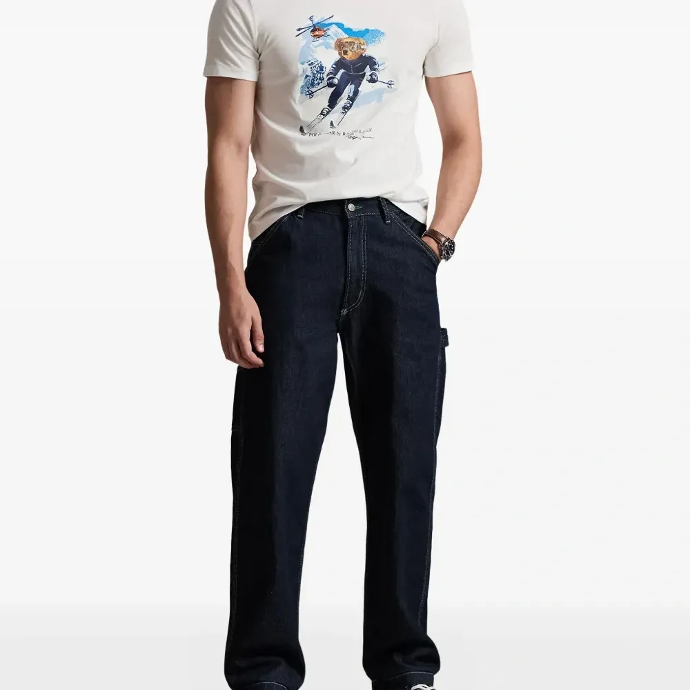 Футболка с графичным принтом