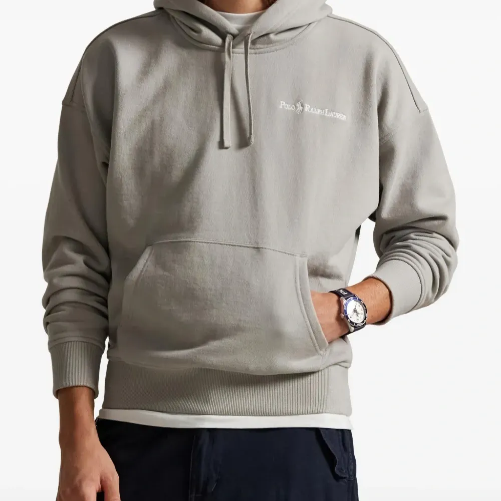 Худи с длинными рукавами