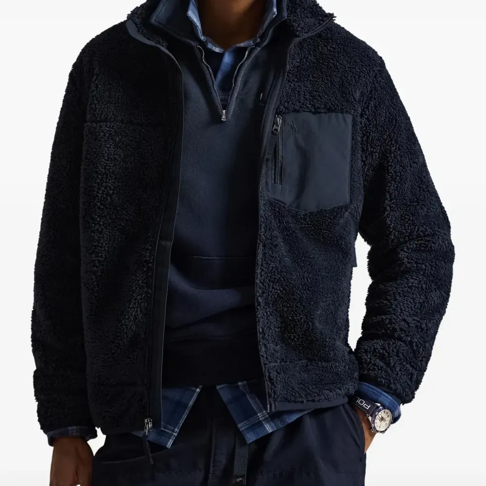 Легкая куртка с вышитым логотипом Легкая куртка с вышитым логотипом