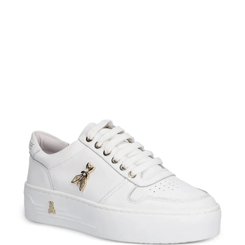 Кроссовки Fly на шнуровке