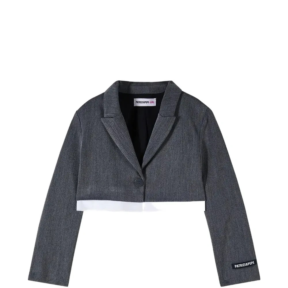 Блейзер с нашивкой-логотипом