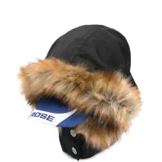 Шляпа с меховой отделкой Шляпа с меховой отделкой