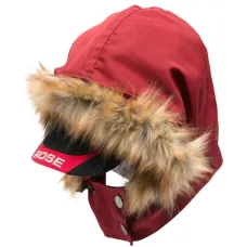 Шапка с меховой отделкой