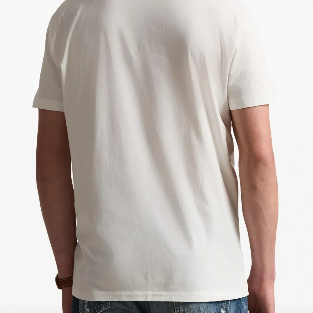 Футболка с графичным принтом