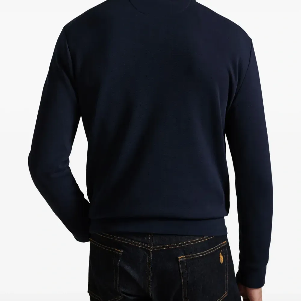 Толстовка с высоким воротником на молнии