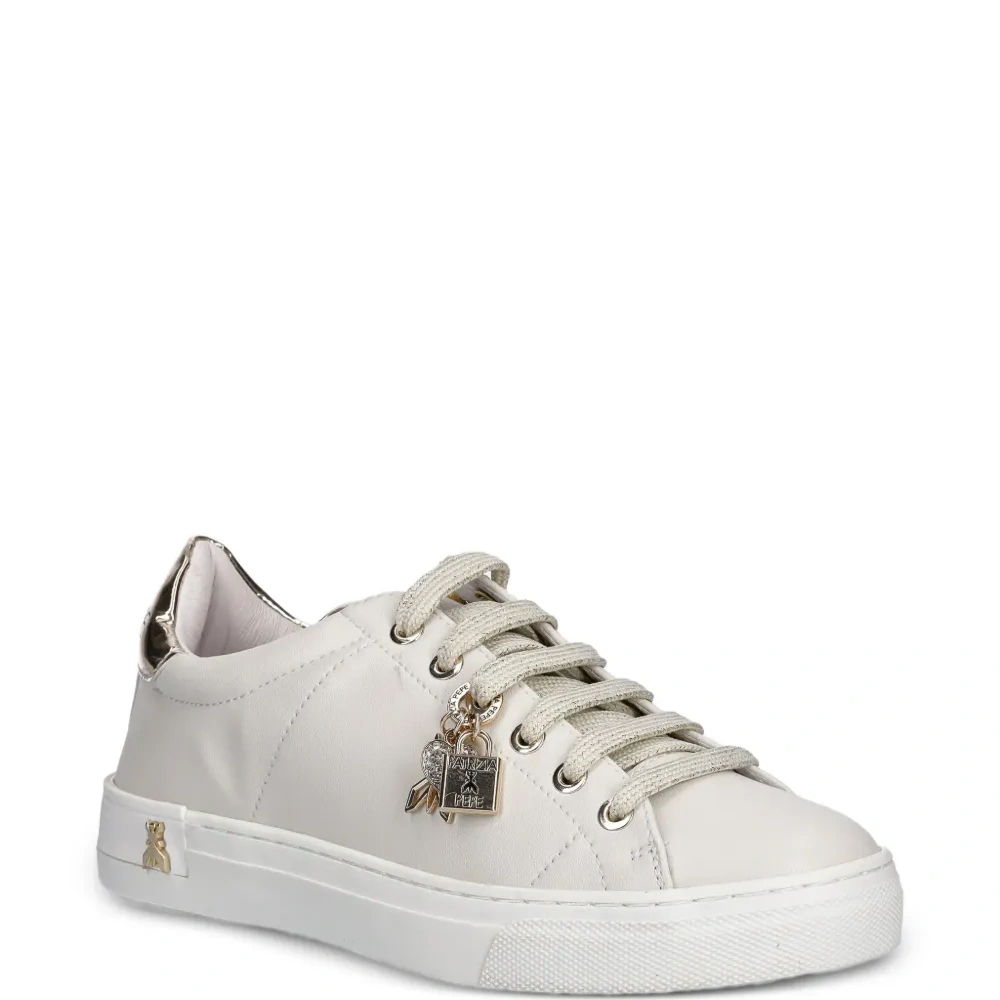 Кроссовки Fly на шнуровке