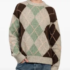 Вязаный свитер с ромбическим узором