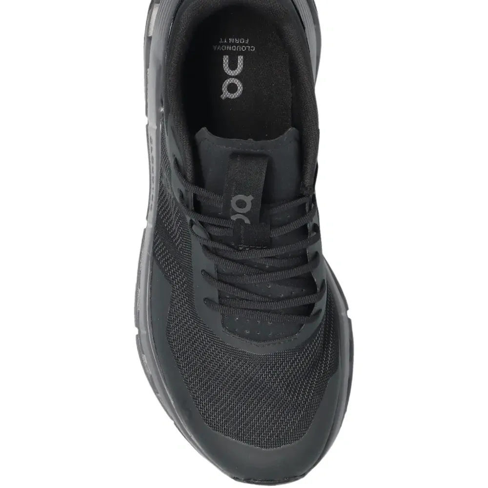 Кроссовки с панелями на шнуровке Кроссовки с панелями на шнуровке