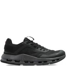 Кроссовки с панелями на шнуровке