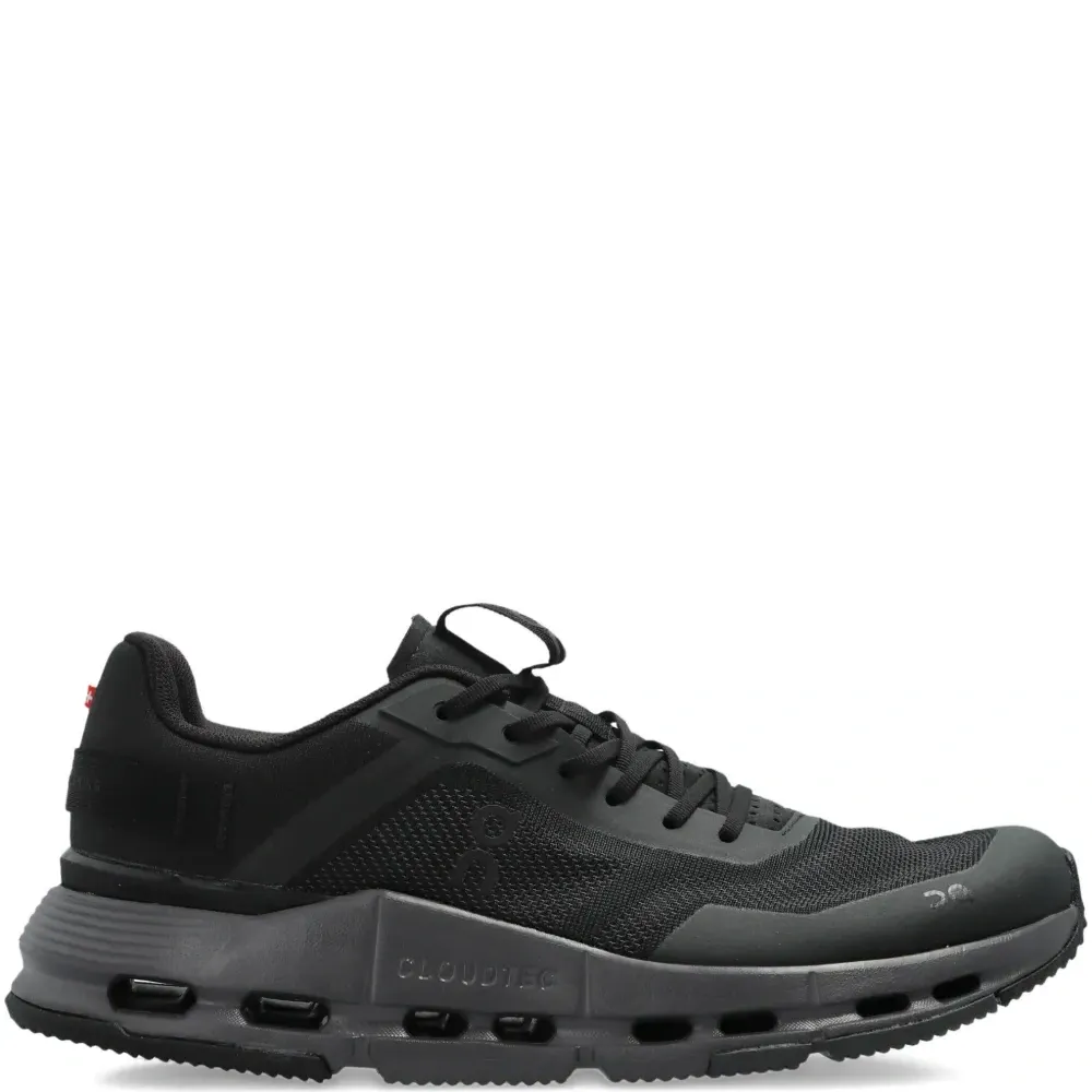 Кроссовки с панелями на шнуровке Кроссовки с панелями на шнуровке