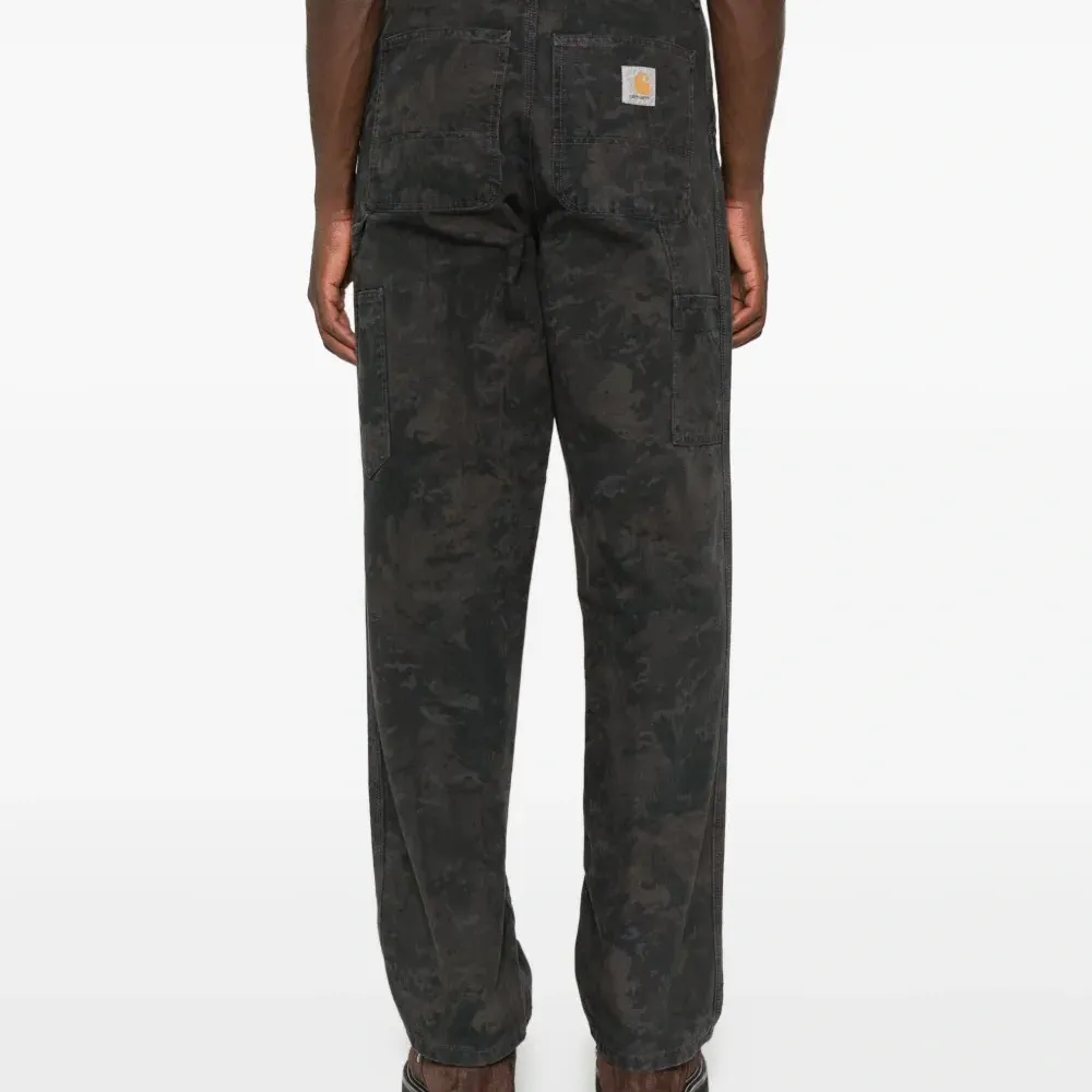 Брюки с камуфляжным принтом