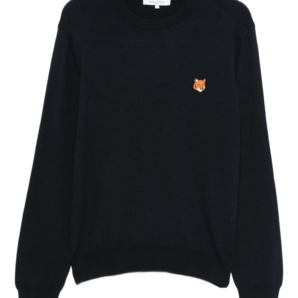 Свитер с головой лисы