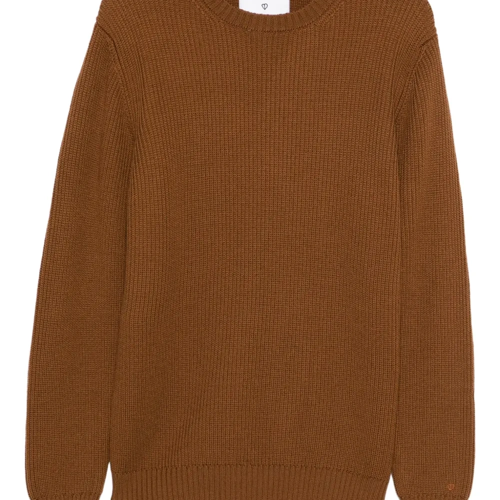 Джемпер в рубчик с круглым вырезом