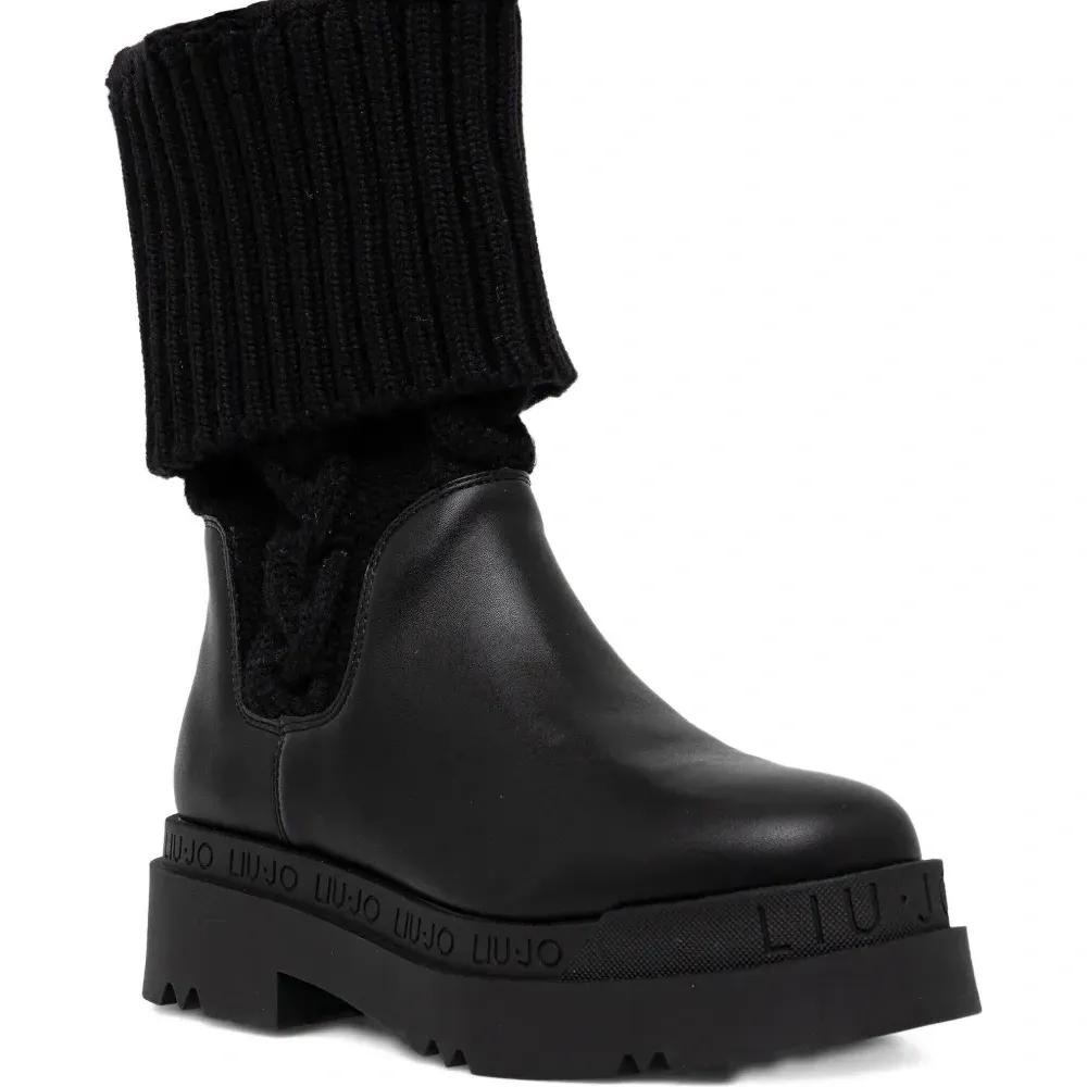 Сапоги с вязаной вставкой