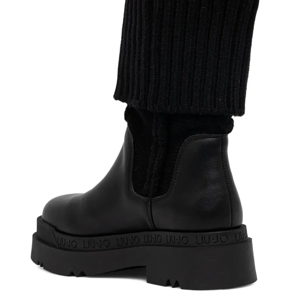 Сапоги с вязаной вставкой