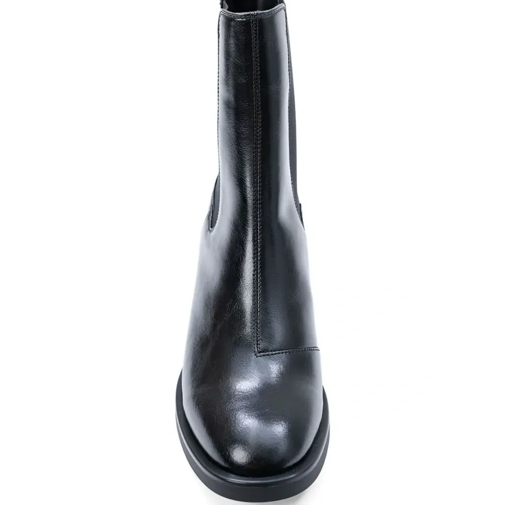 Челси на каблуке