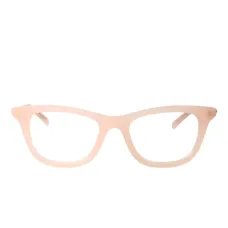 Очки в квадратной оправе