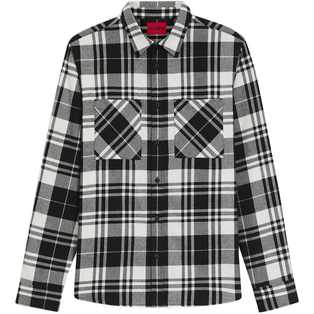 Рубашка в клетку с карманом