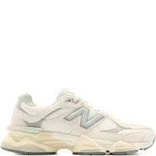 Кроссовки с нашивкой-логотипом