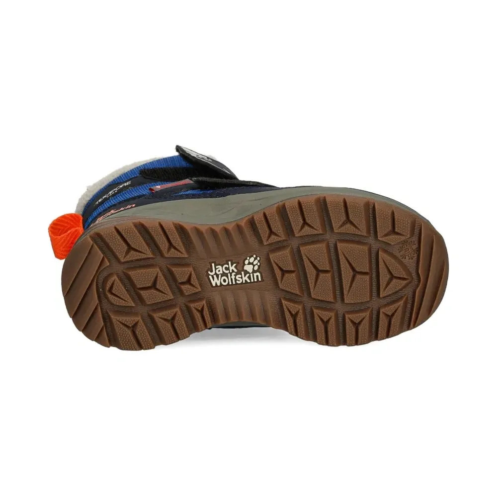 Ботинки на липучках