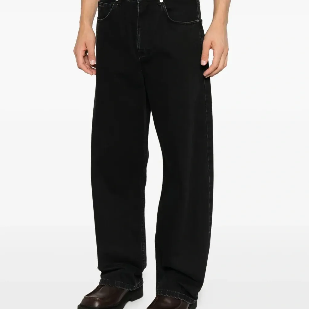 Джинсы с нашивкой-логотипом