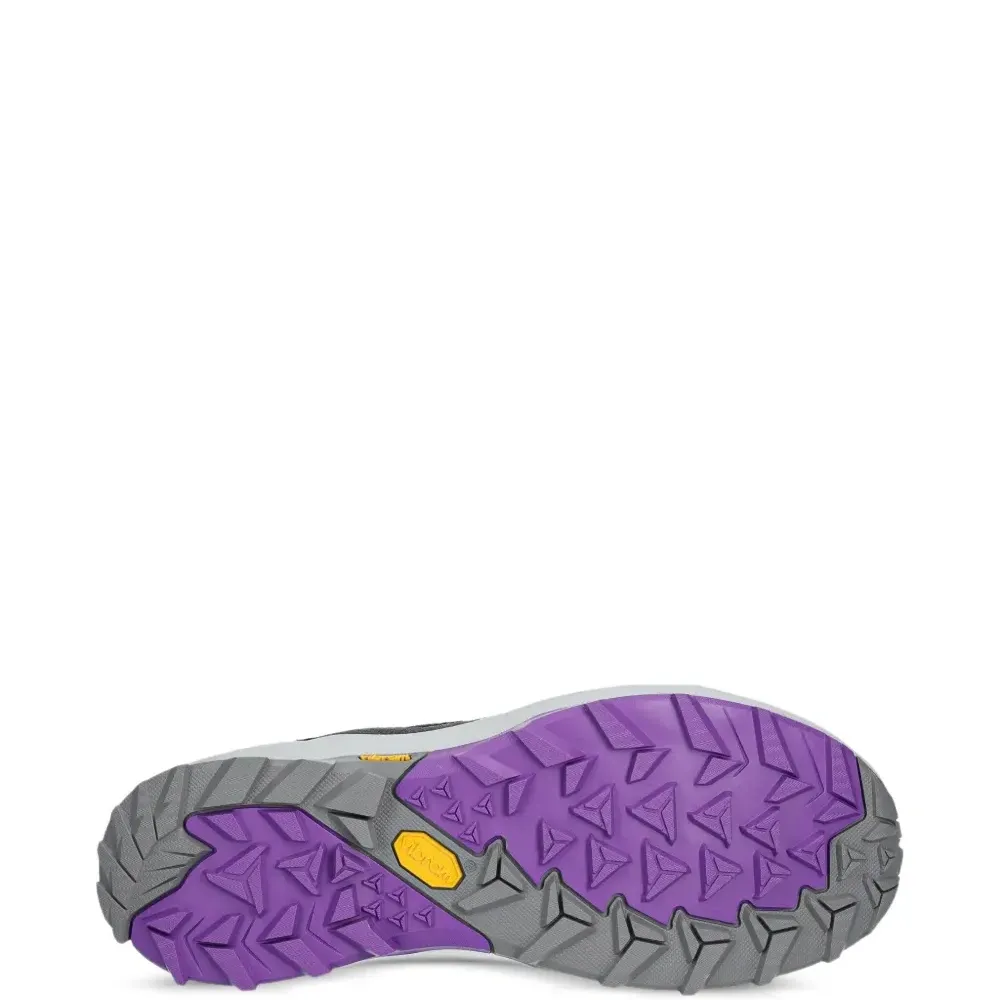 Кроссовки со вставками