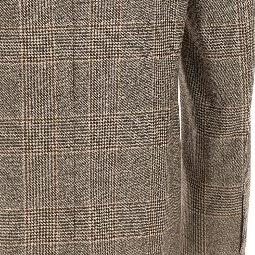 Клетчатый пиджак на пуговицах