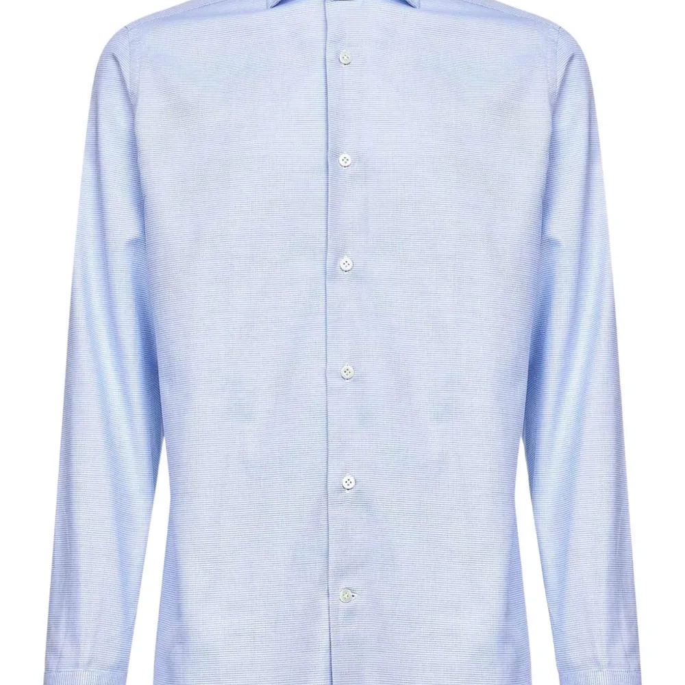 Рубашка на пуговицах