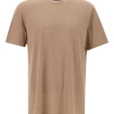 Футболка с наложением и круглым вырезом