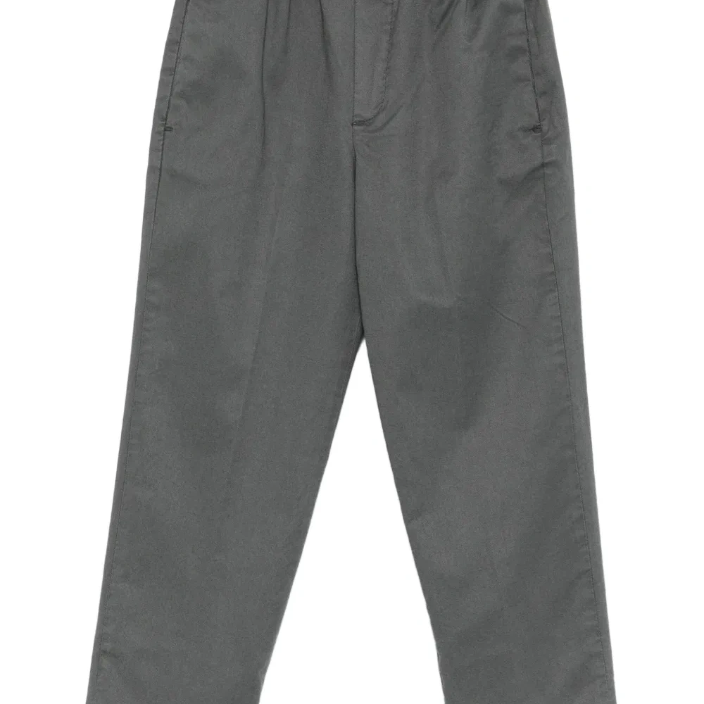 Брюки на эластичном поясе Брюки на эластичном поясе