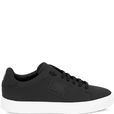 Кроссовки с логотипом