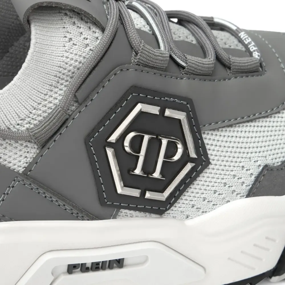 Кроссовки с логотипом Кроссовки с логотипом