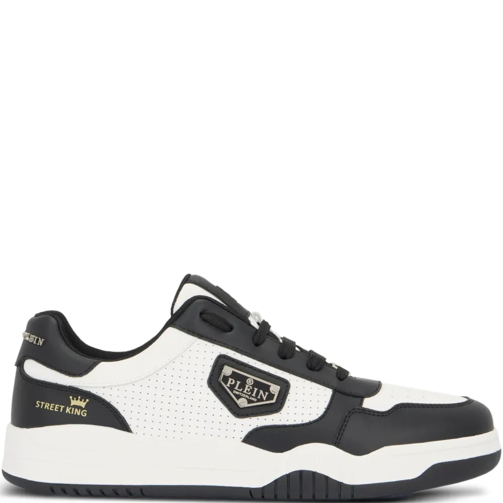 Кеды с перфорацией