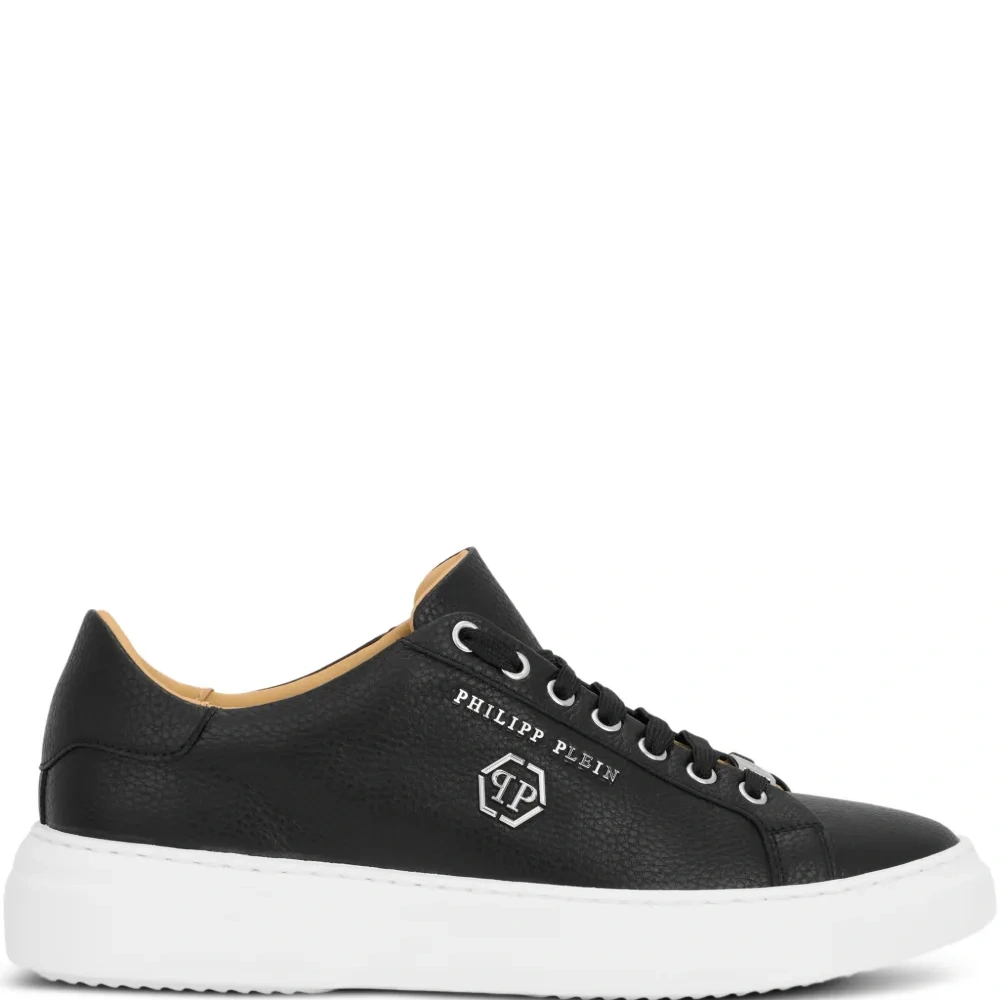 Кроссовки с логотипом