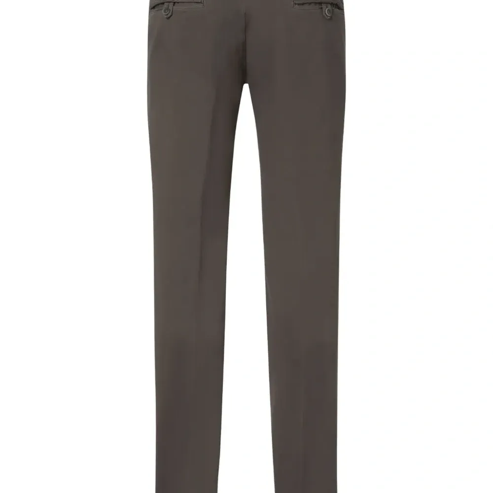 Брюки с карманами