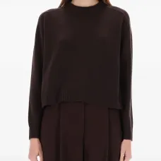 Укороченный свитер с круглым вырезом