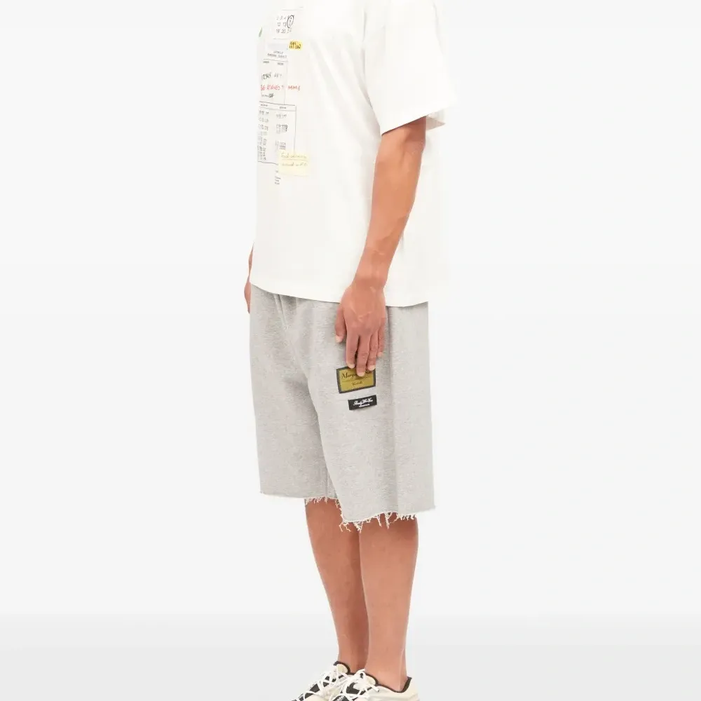 Футболка с круглым вырезом