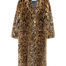 Шуба из искусственного меха с анималистичным принтом