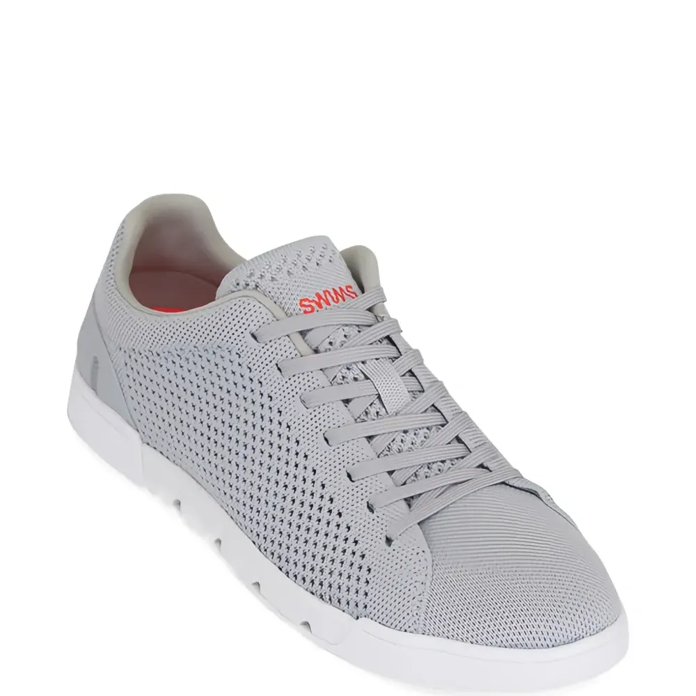 Перфорированные кроссовки