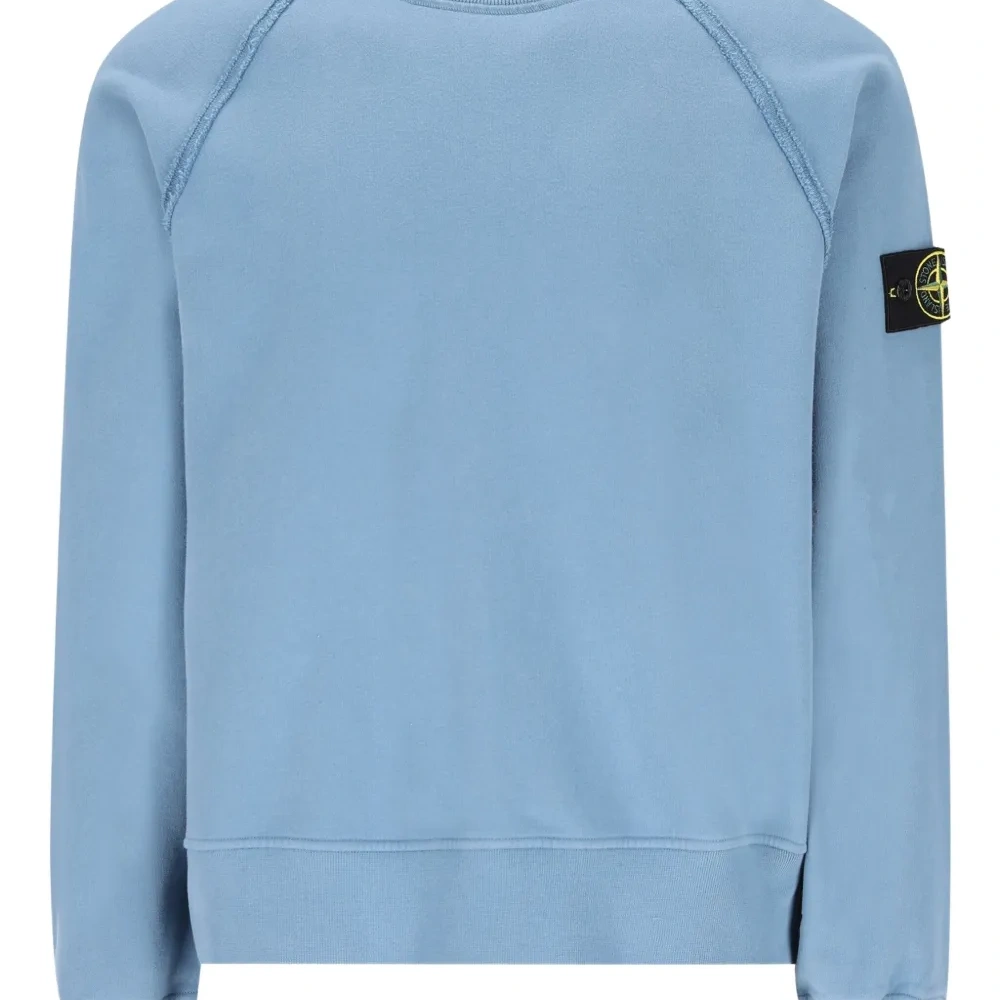 Свитер с рукавами реглан и нашивкой