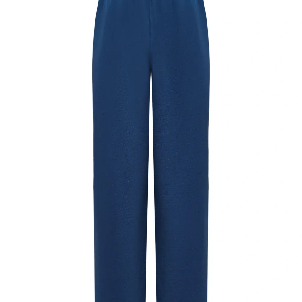 Спортивные брюки с кулиской