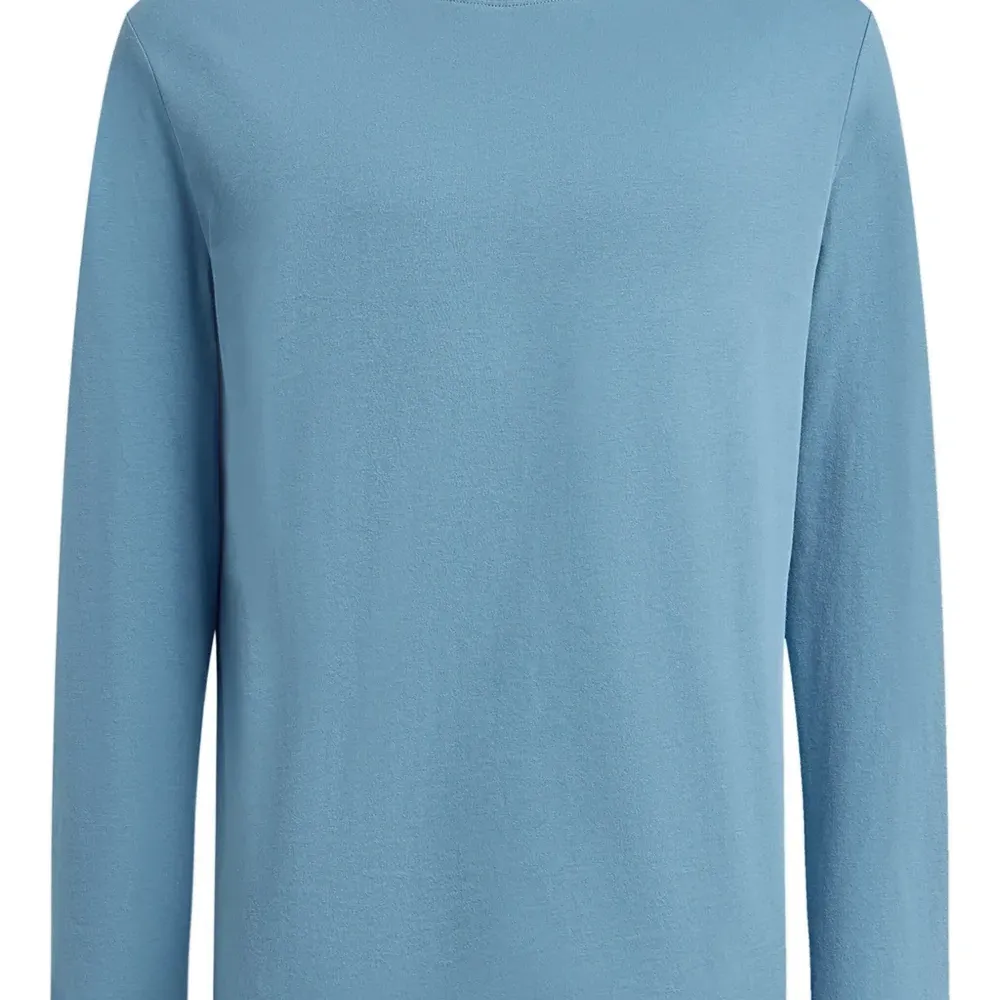 Футболка с длинными рукавами