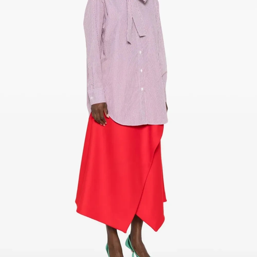 Рубашка в полоску с завязкой