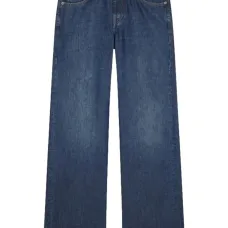 Джинсы на пуговицах