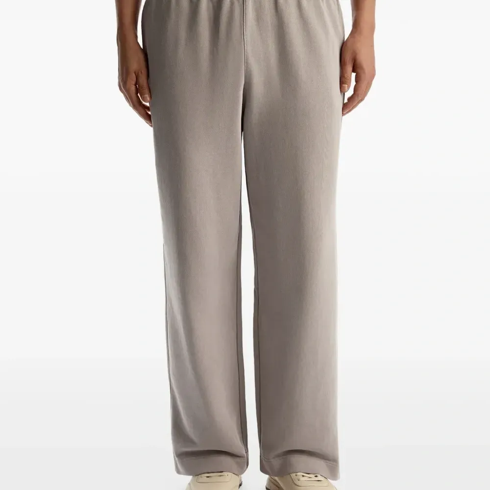 Спортивные брюки