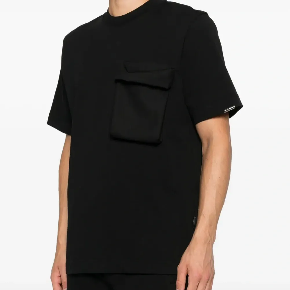 Футболка с круглым вырезом