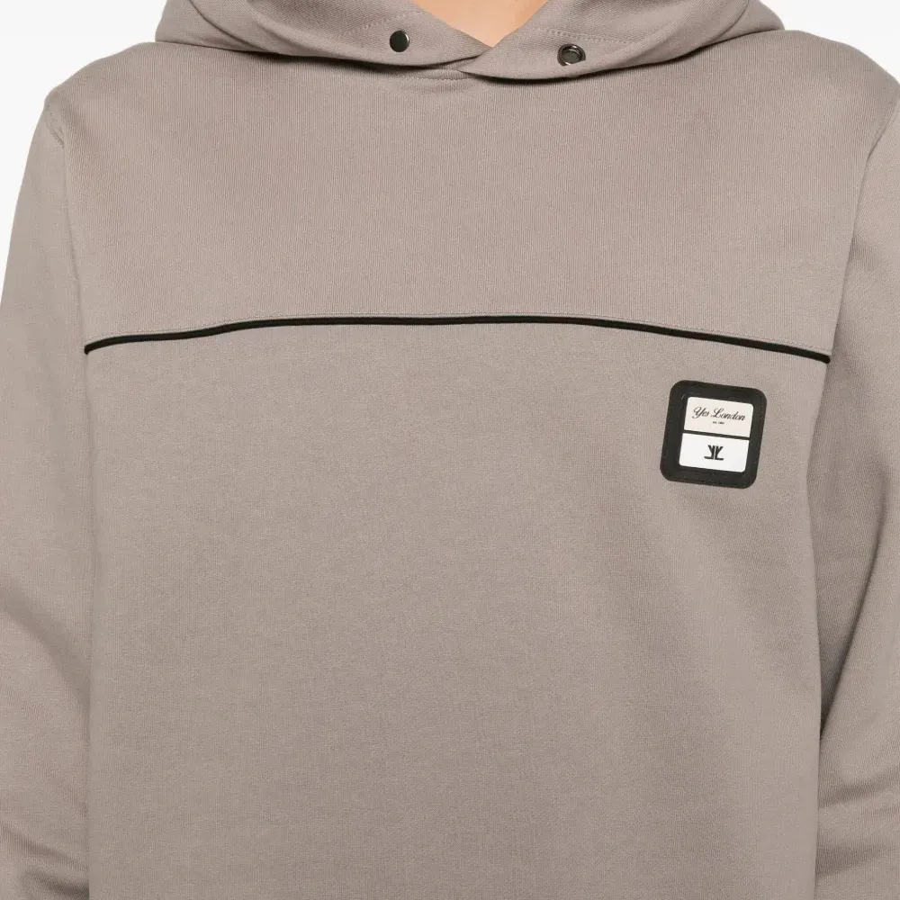 Худи с нашивкой-логотипом Худи с нашивкой-логотипом